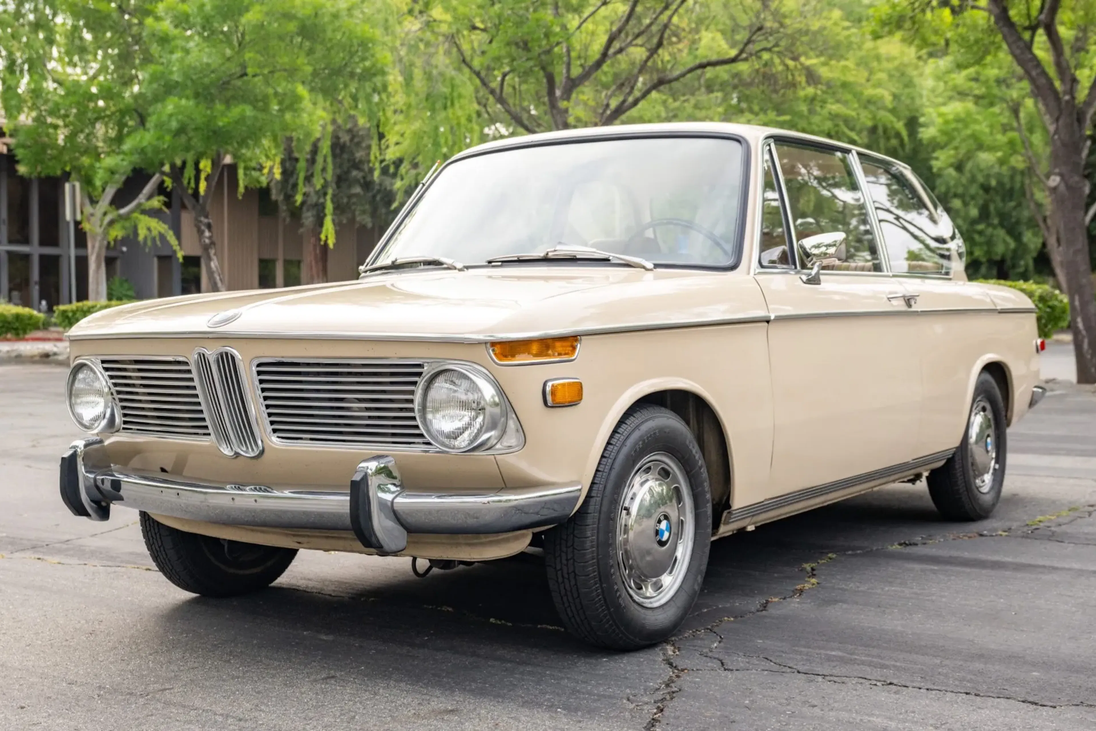 1969 BMW 1600-2 VIN 1569206 | Hagerty Valuation Tools®